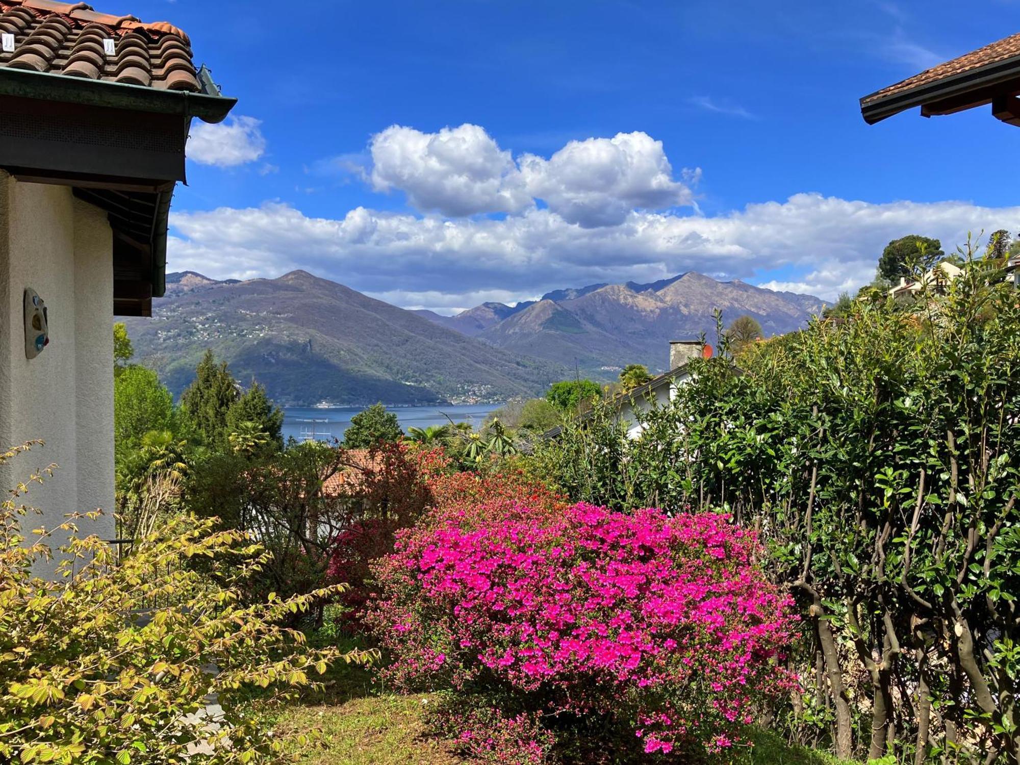 Casa Azalea Villa Luino Esterno foto